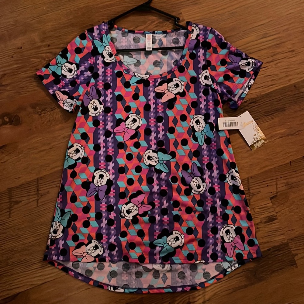 New Lularoe Disney Minnie Mouse size small classic T-shirt
